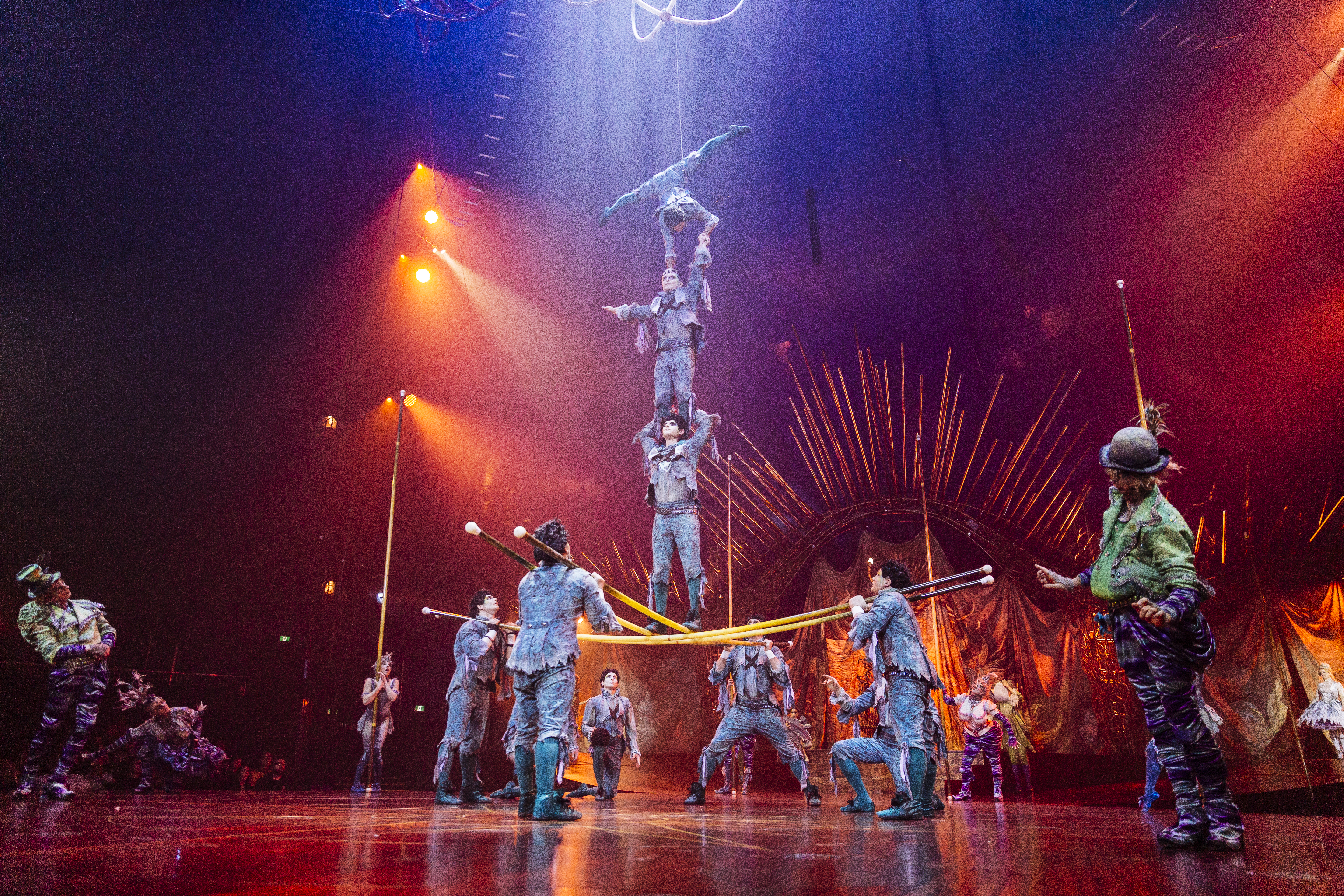 Alegria, du Cirque du soleil, était présenté pour la première fois il y 25 ans exactement.